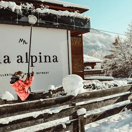 Mia Alpina Fuegen